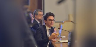 Intr-o sala din Biblioteca Nationala s-a organizat Revelionul – imaginile dezastrului de dupa au fost facute publice de un deputat USR