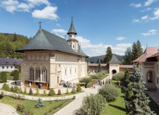 Despre Covid-19, oameni și Biserică. O paralelă neterminată…