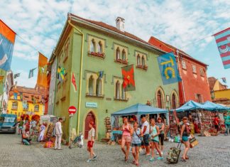 Ratione voluptatem sequi nesciunt