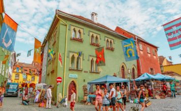 Ratione voluptatem sequi nesciunt